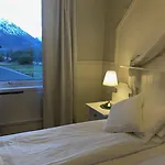 Hjelle Hotel 2* Hjelle