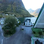 Hjelle Hotel 2* Hjelle