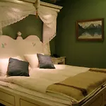Hjelle Hotel
