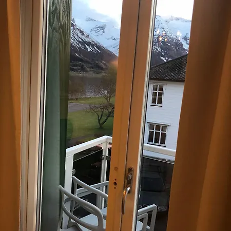 Hjelle Hotel 2*