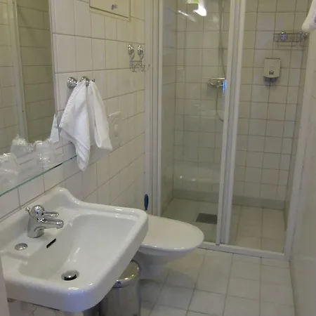 Ξενοδοχείο Hjelle Hotel 2*