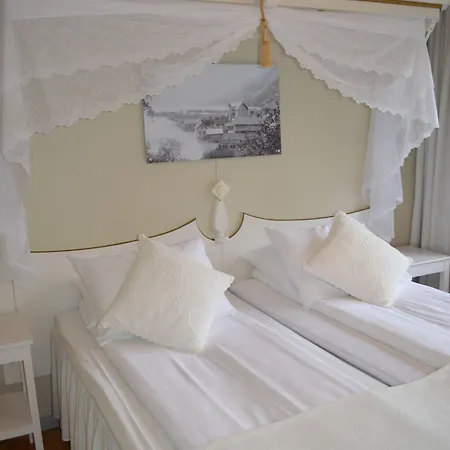 Hjelle Hotel 2* Hjelle