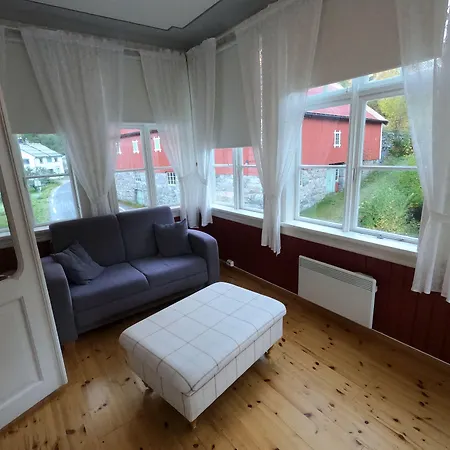 Hjelle Hotel 2* Hjelle