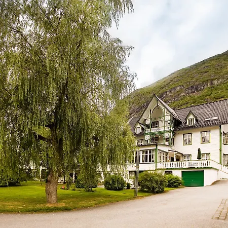 Hotell Hjelle Hotel 2*