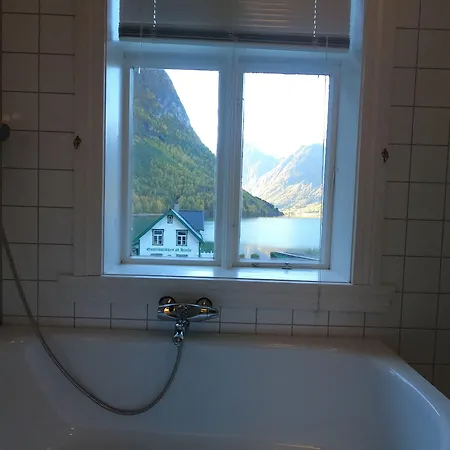 Hjelle Hotel