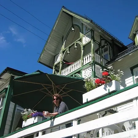 Hotel Hjelle Hotel Hjelle
