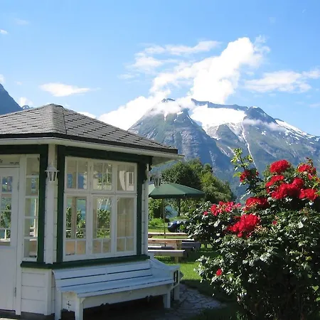 Hjelle Hotel