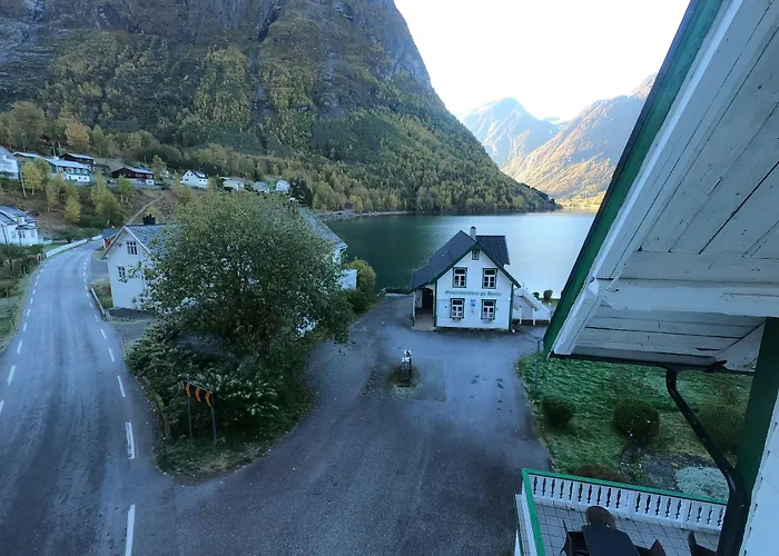 Hjelle Hotel 2* היילה