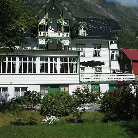 Hotel Hjelle Hotel